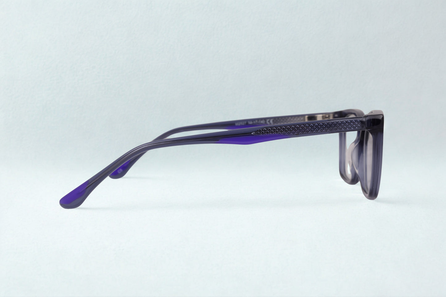 Icon Eyewear M2527
