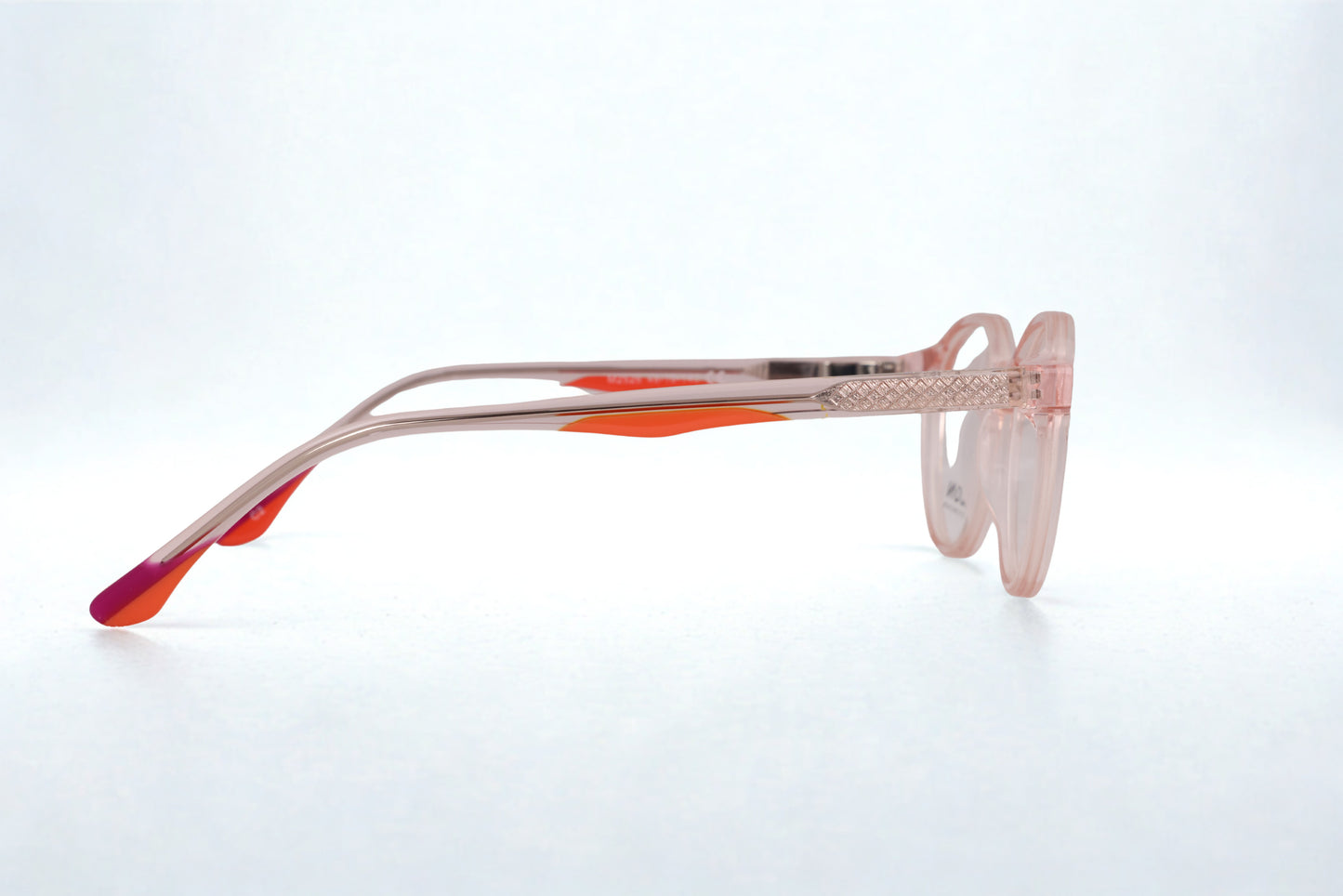 Icon Eyewear M2526