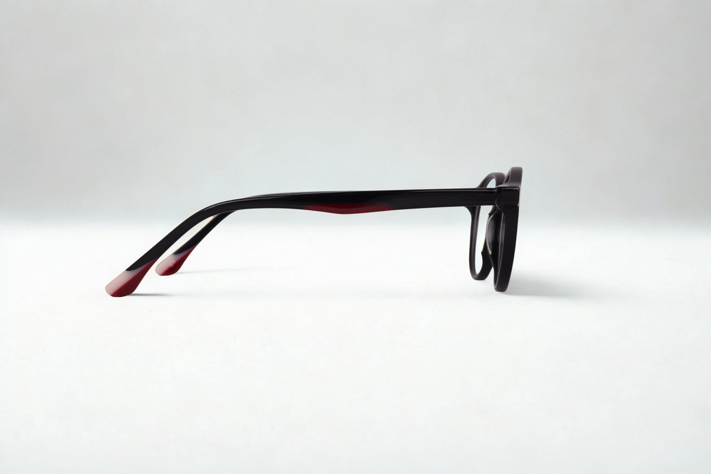 Icon Eyewear M2526