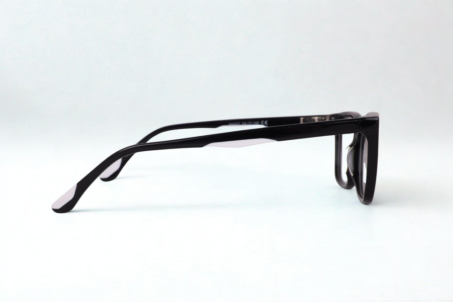 Icon Eyewear M2527