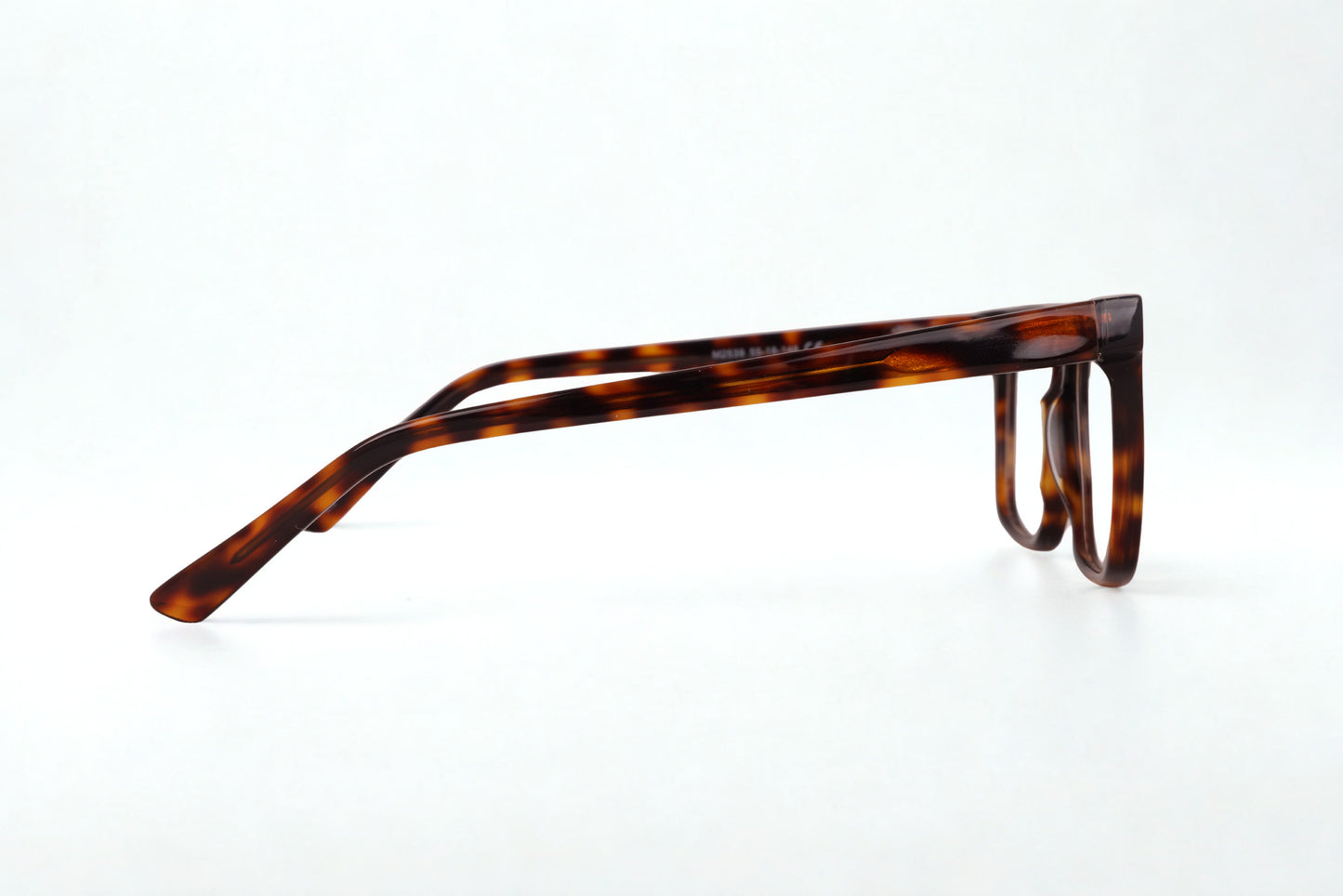 Icon Eyewear M2539